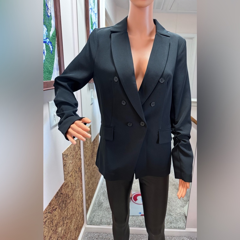 NEW VENUS Black Double-Breasted Blazer – Size 4